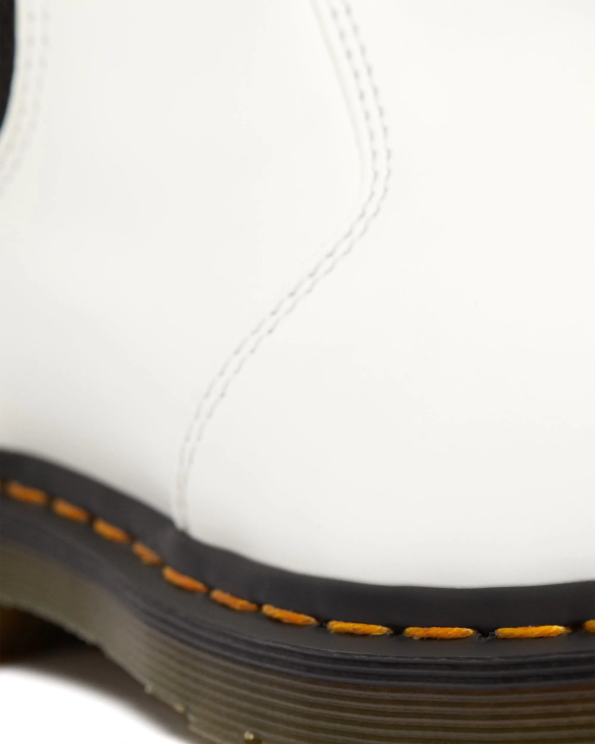 2976 White Yellow Stitch Smooth Chelsea Boots