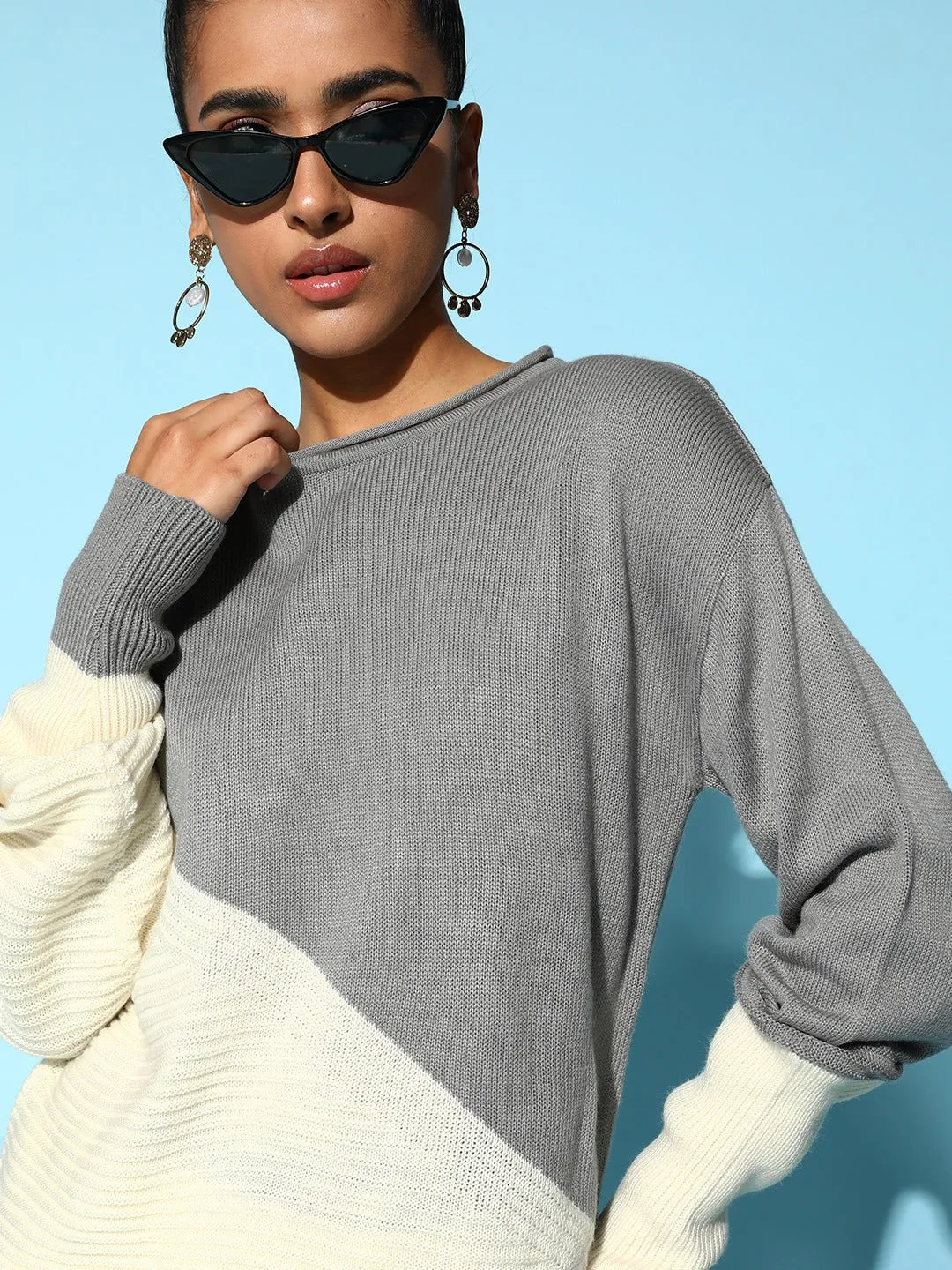 Berrylush Women Grey & Off-White Colourblocked Pattern Round Neck Long Sleeves Ribbed Hem Regular Pullover