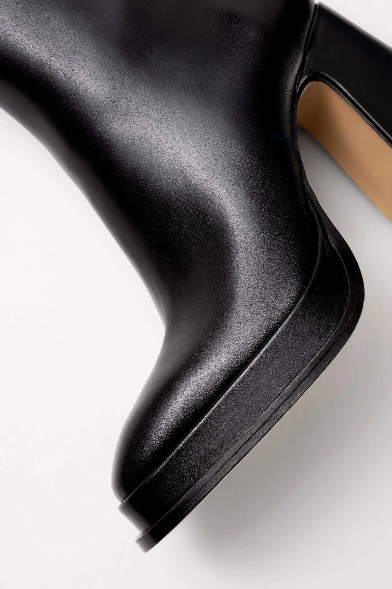 CHUECA - Black Leather Platform Boots