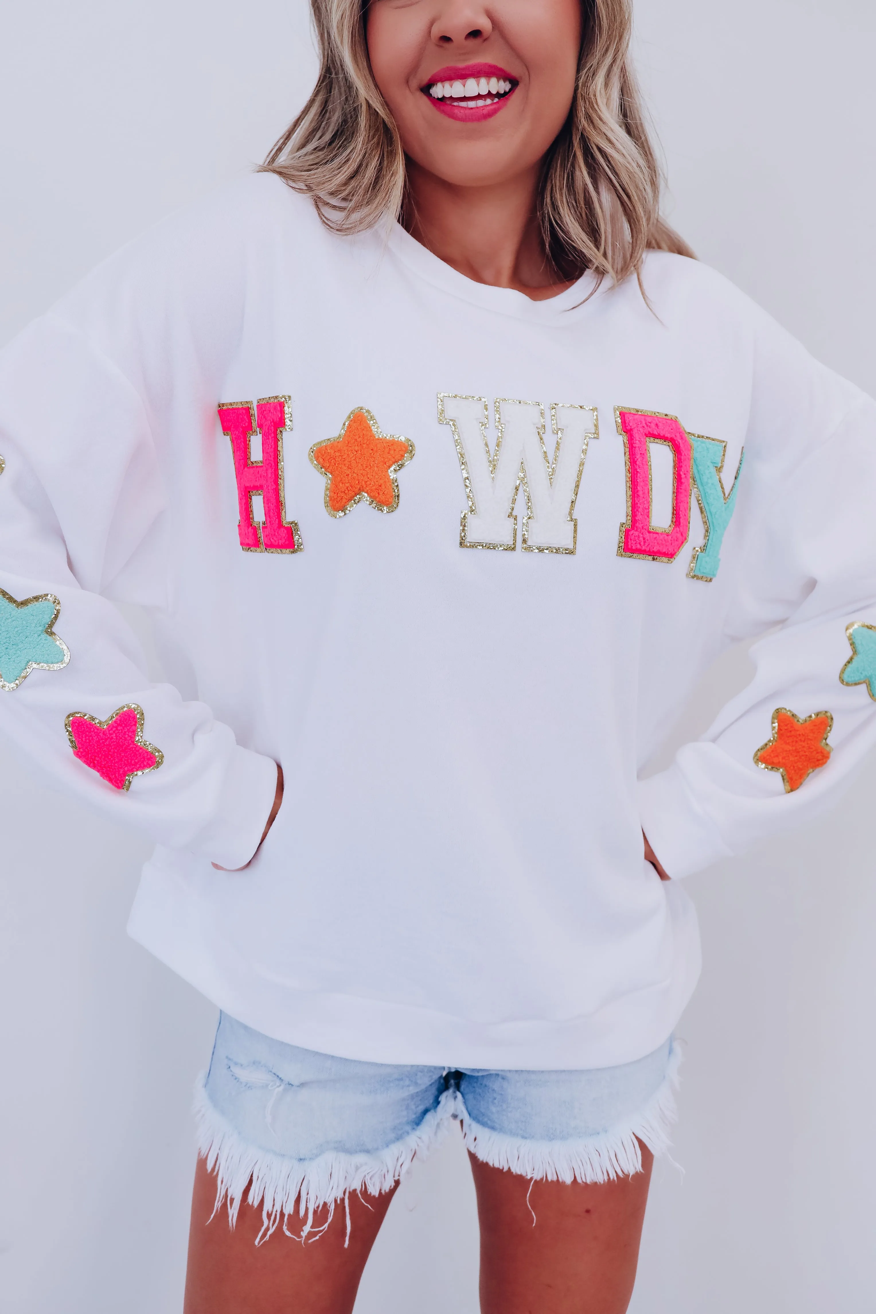 Glitter Howdy Patch Graphic Sweatshirt - White