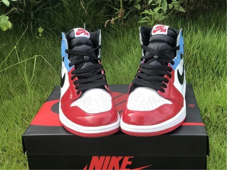 JORDAN 1 RETRO HIGH x FEARLESS UNC CHICAGO