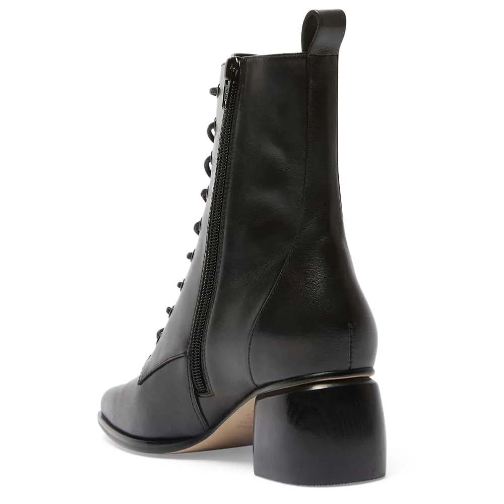 Journey Boot in Black Leather