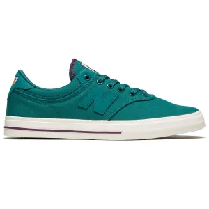 New Balance Numeric Franky Villani 255 Skateboard Shoe - Green/White