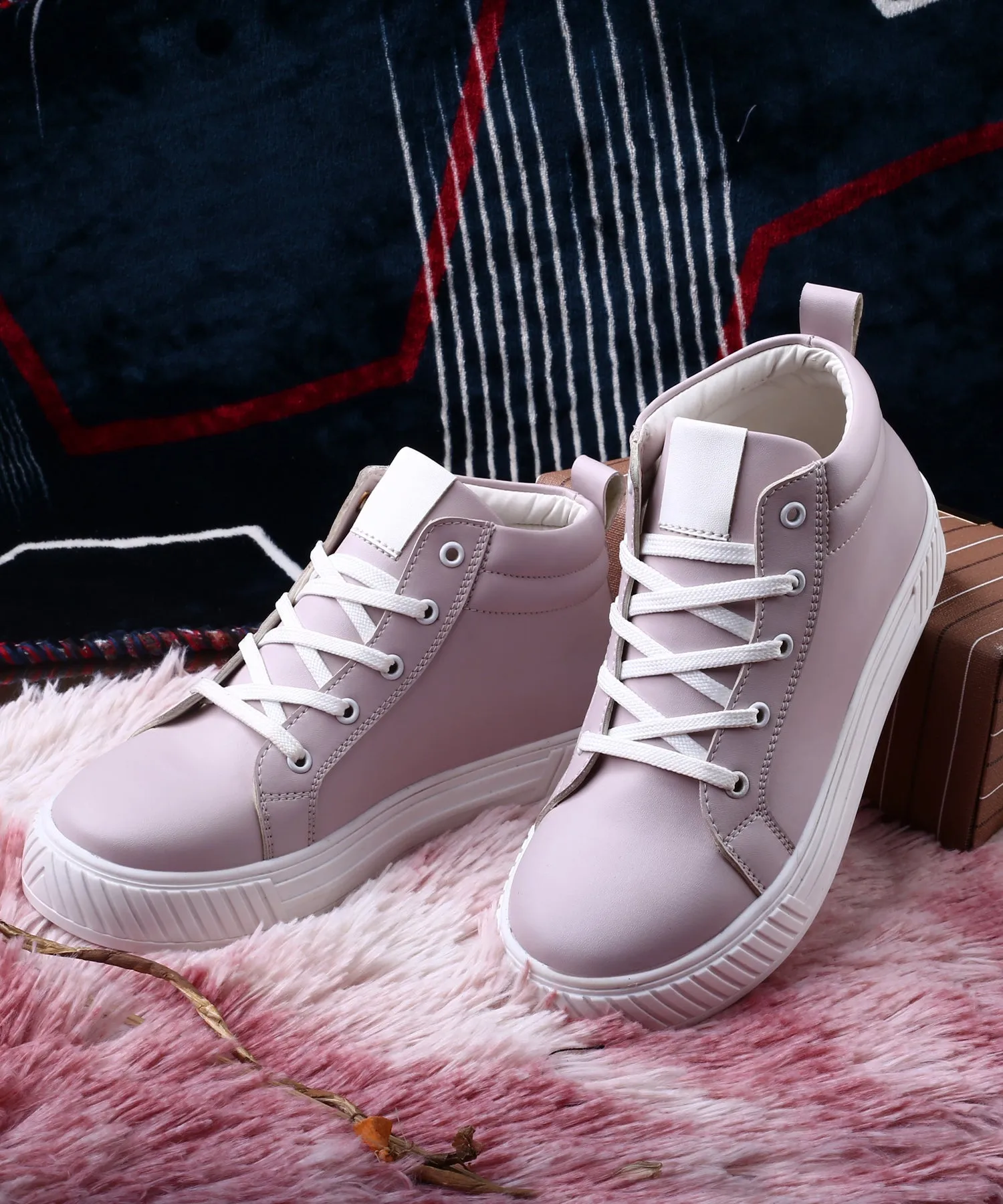 Women's New Stylish High-end Fashionable Sneakers